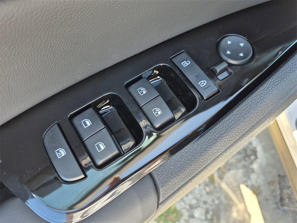 new 2025 Kia Sportage car, priced at $35,405