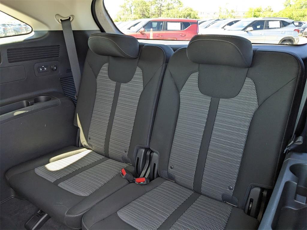 used 2023 Kia Sorento car, priced at $22,411