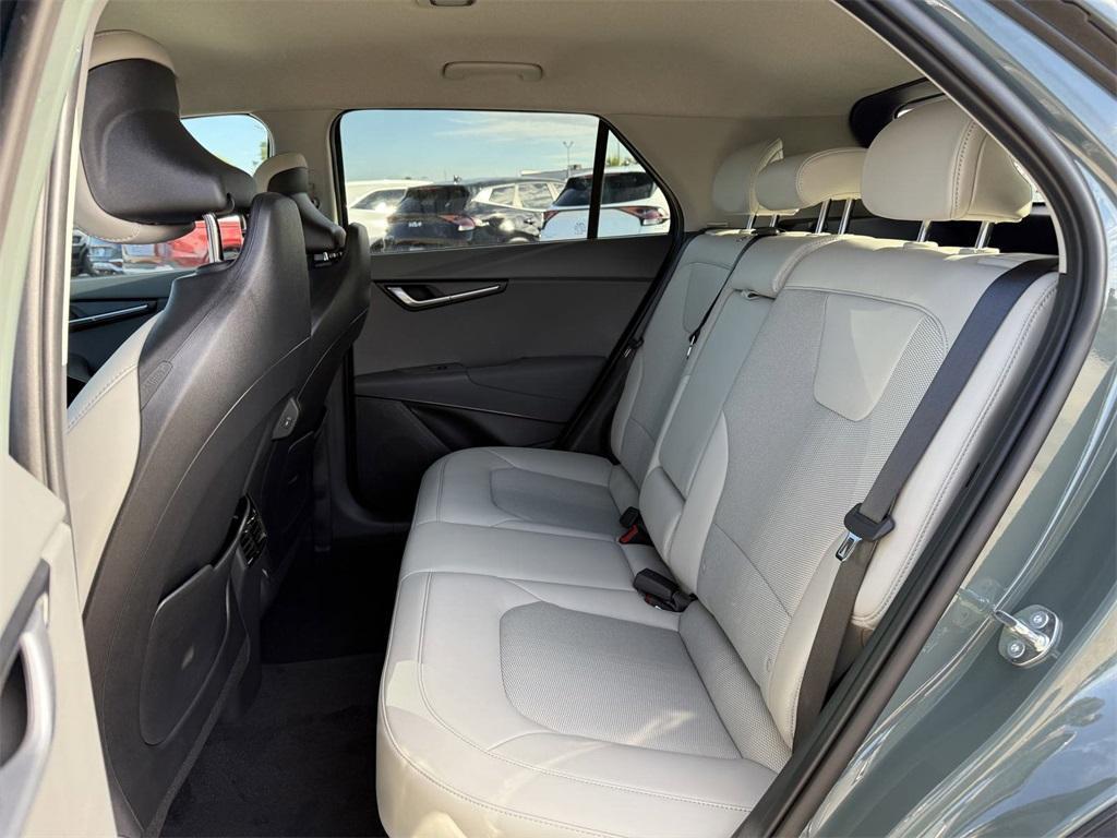 new 2025 Kia Niro car, priced at $26,654