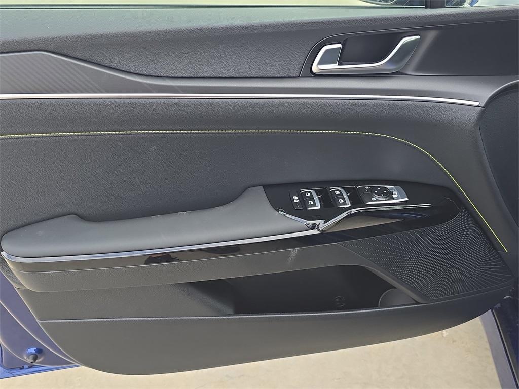 new 2026 Kia K5 car, priced at $32,443