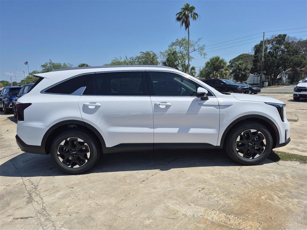 new 2025 Kia Sorento car, priced at $35,025