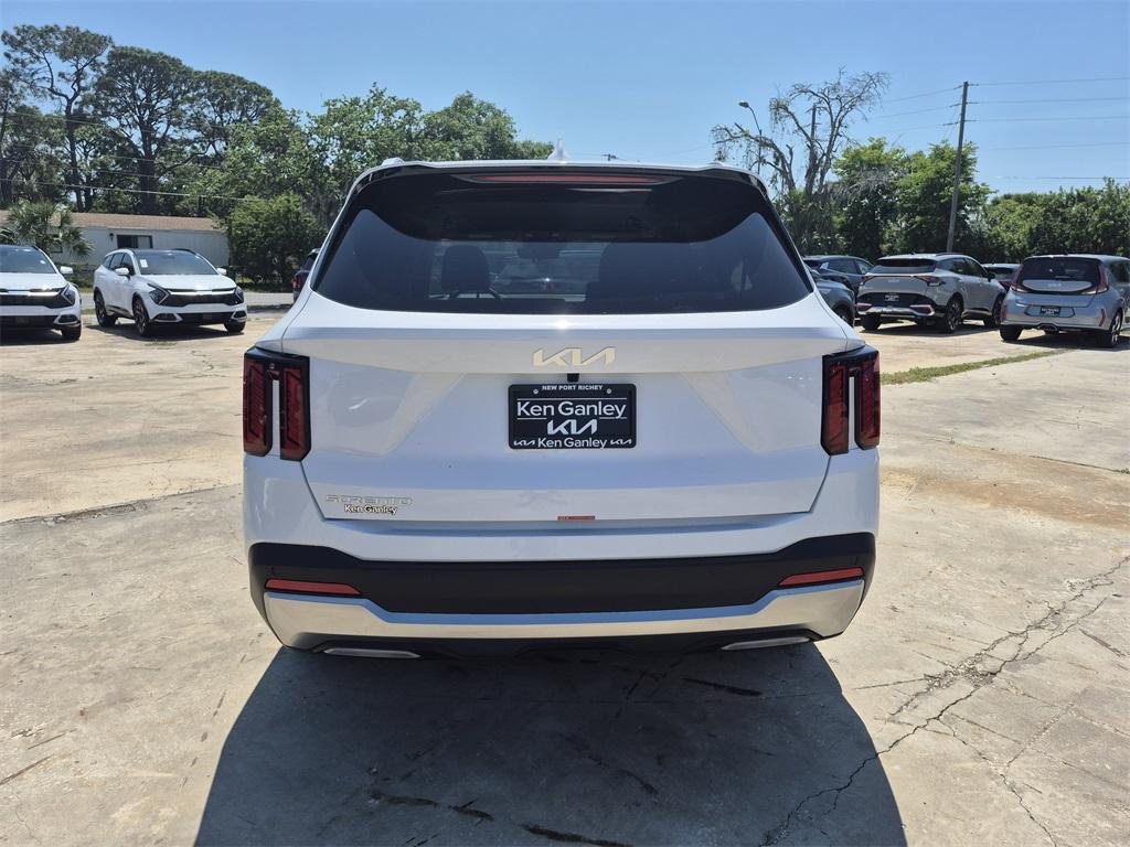 new 2025 Kia Sorento car, priced at $35,025