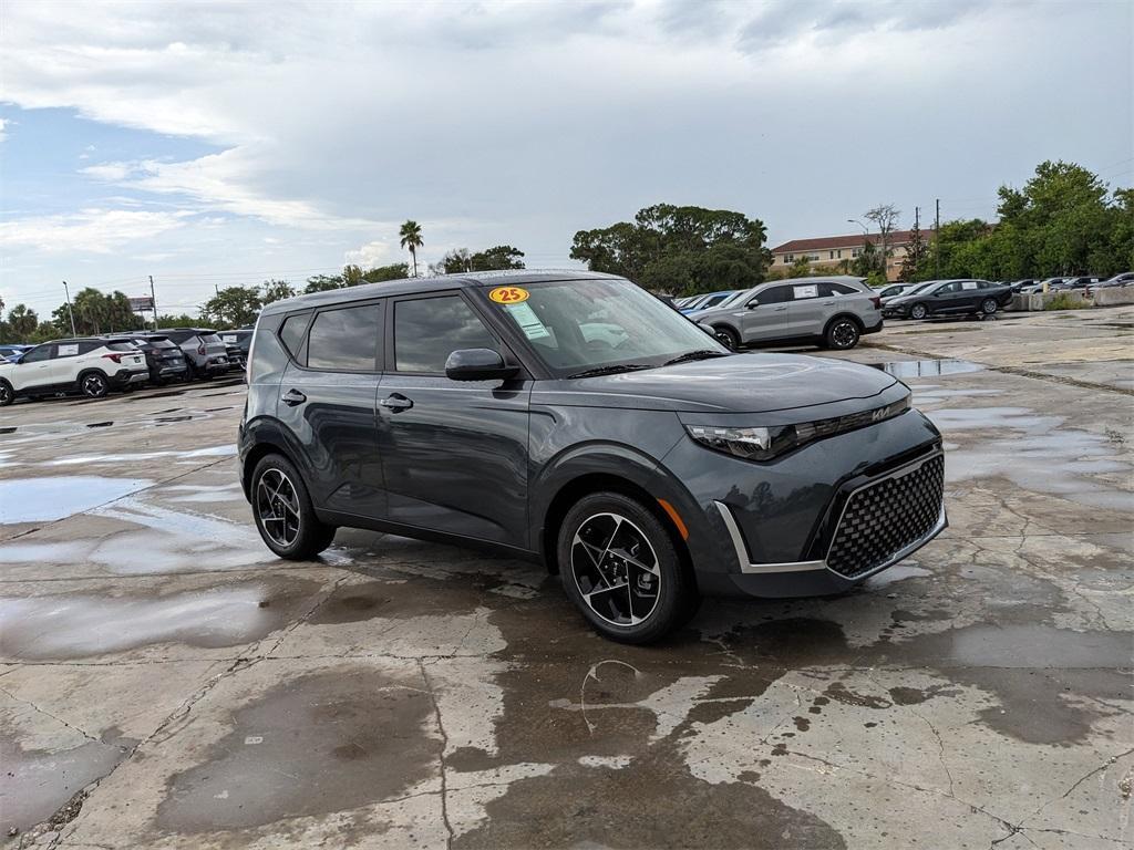 used 2025 Kia Soul car, priced at $21,642