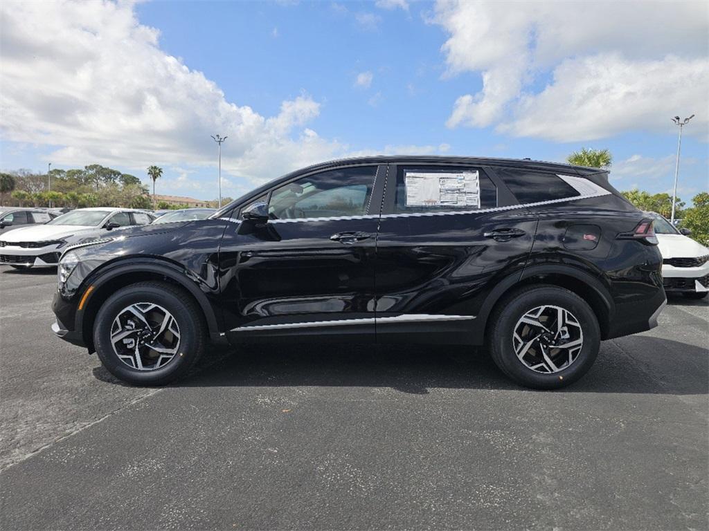 new 2025 Kia Sportage car, priced at $30,540