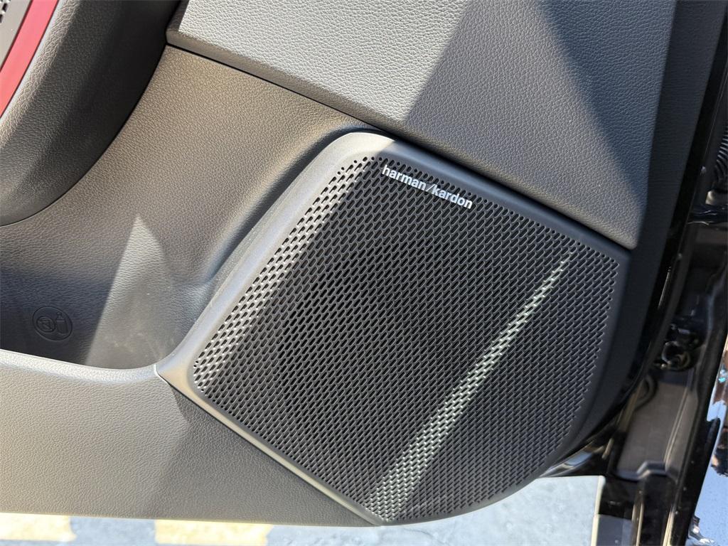 new 2025 Kia Soul car, priced at $27,970