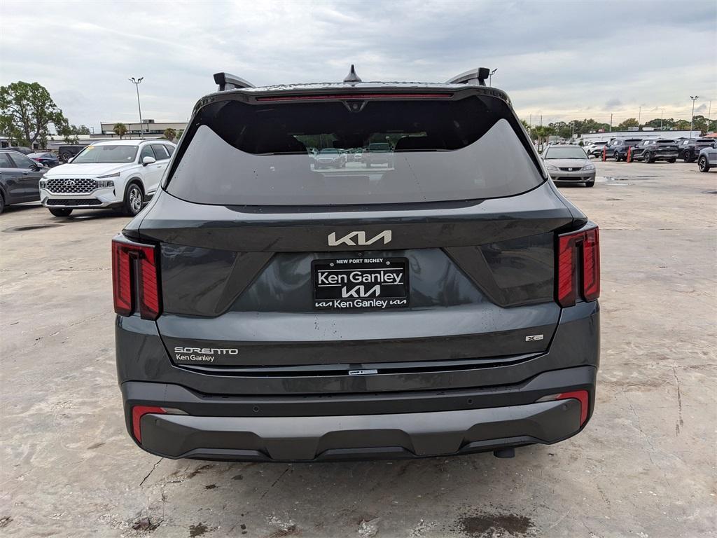 used 2024 Kia Sorento car, priced at $34,923