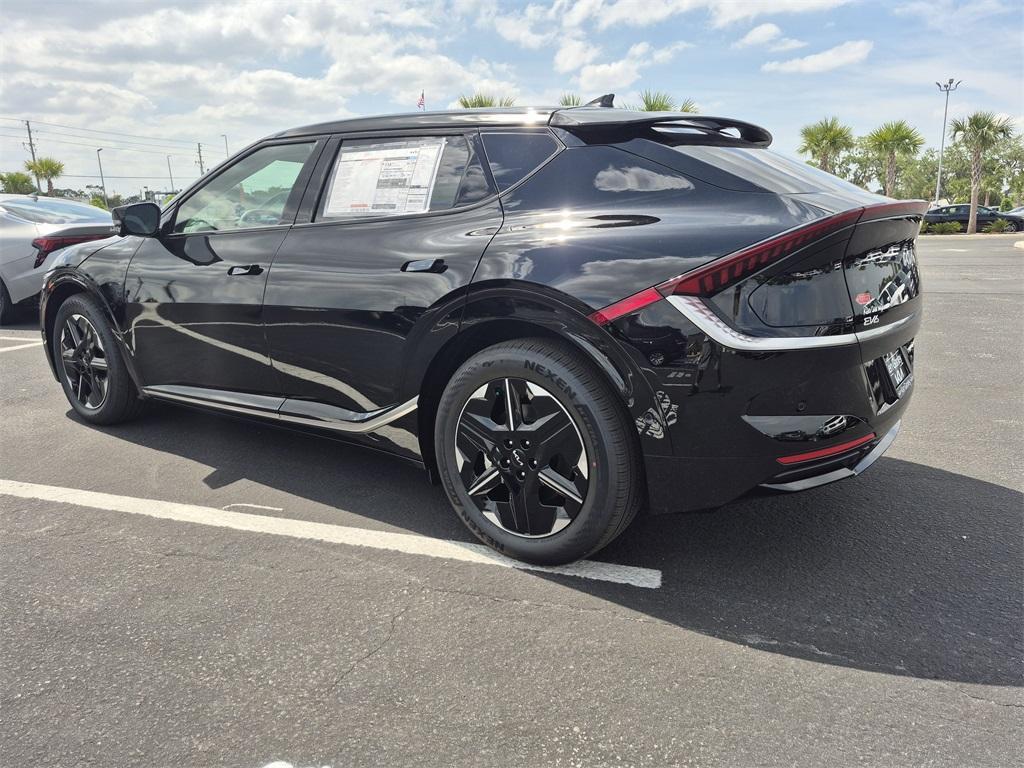 new 2025 Kia EV6 car, priced at $48,385