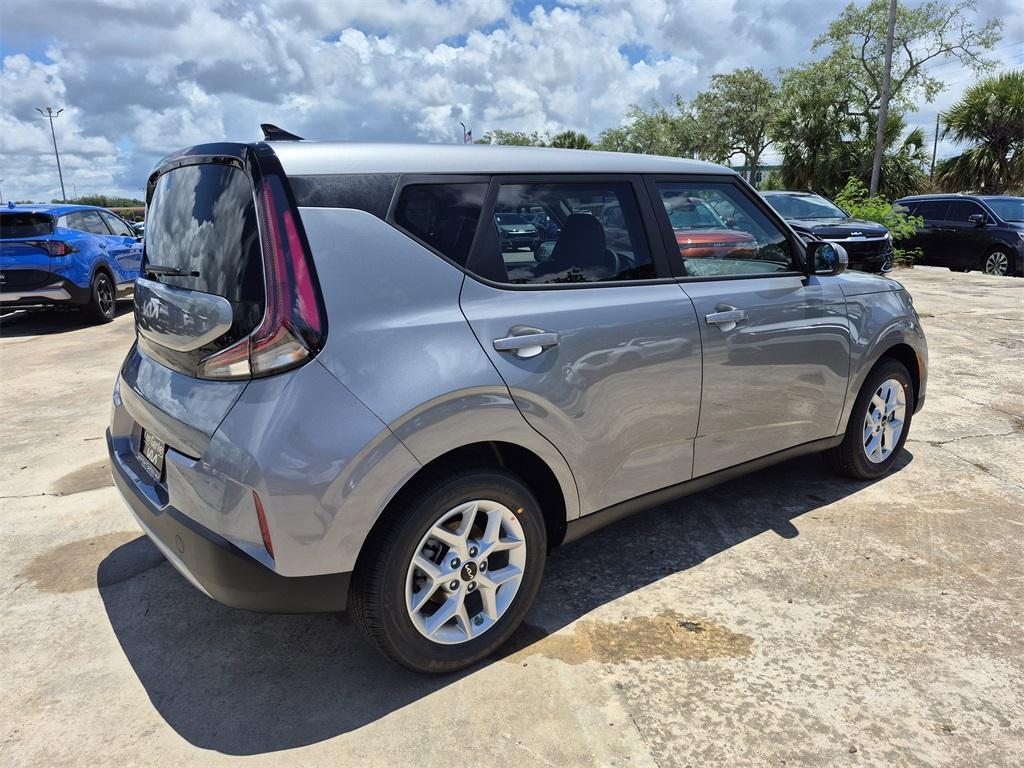 new 2025 Kia Soul car, priced at $19,980