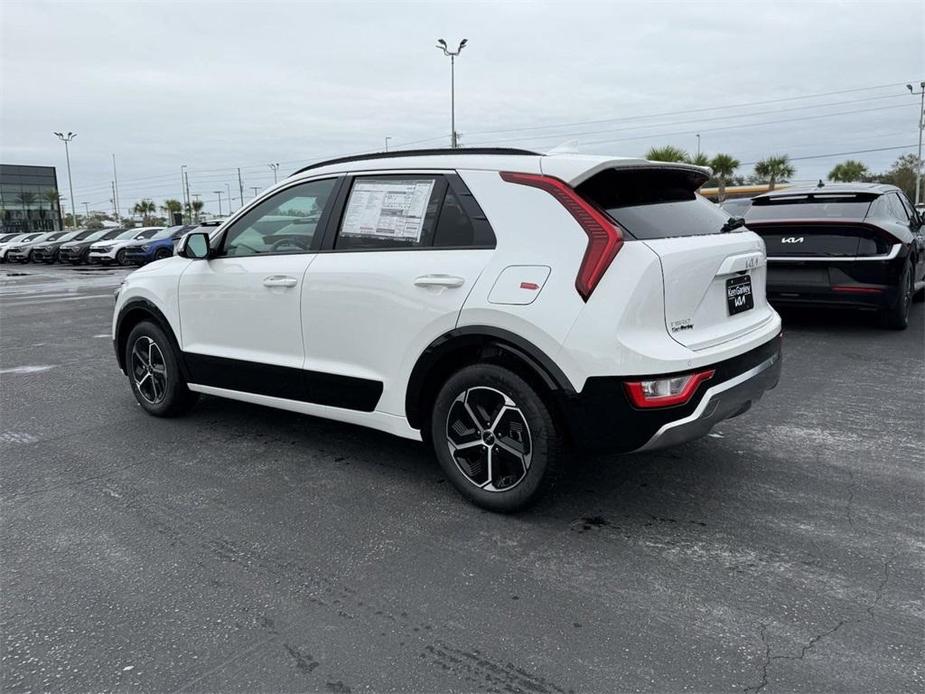 new 2025 Kia Niro car, priced at $33,695