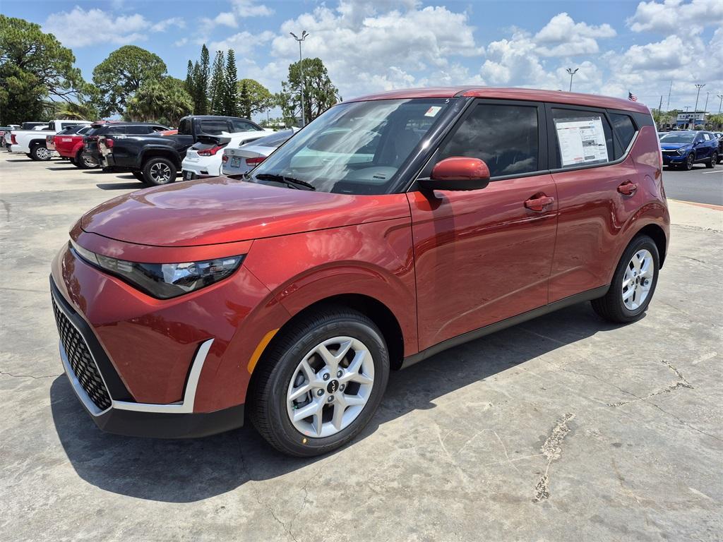 new 2025 Kia Soul car, priced at $22,260
