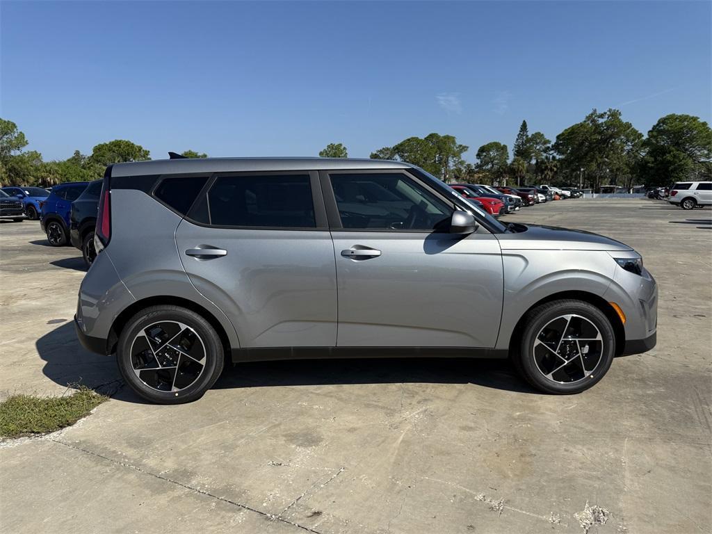 new 2025 Kia Soul car, priced at $25,860
