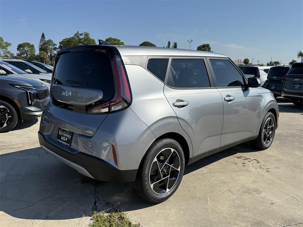 new 2025 Kia Soul car, priced at $25,860