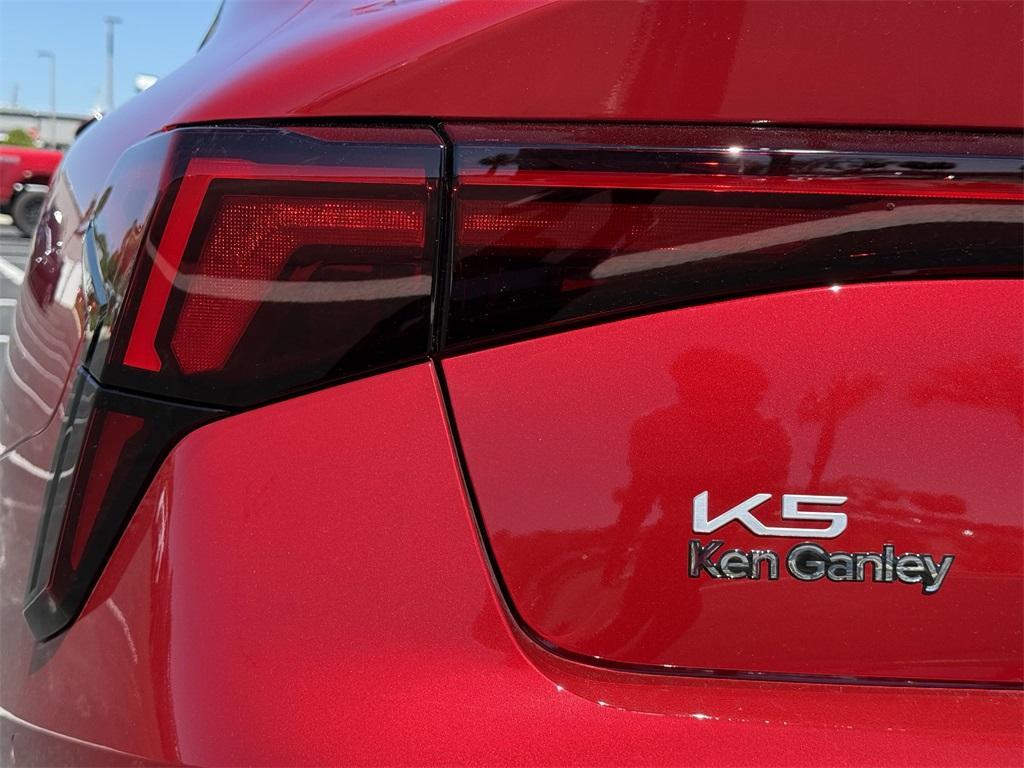 new 2025 Kia K5 car, priced at $30,575