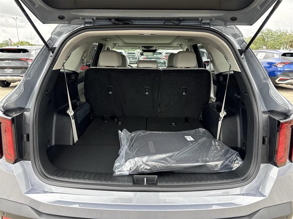 new 2025 Kia Sorento car, priced at $35,830