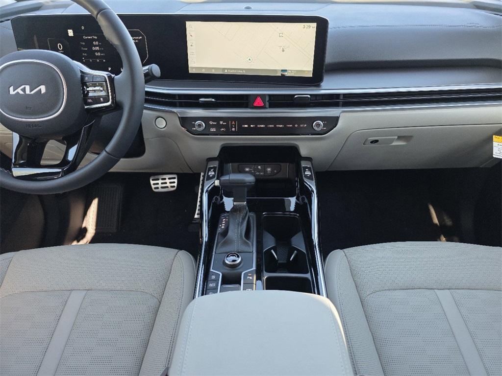 new 2025 Kia Sorento car, priced at $40,825