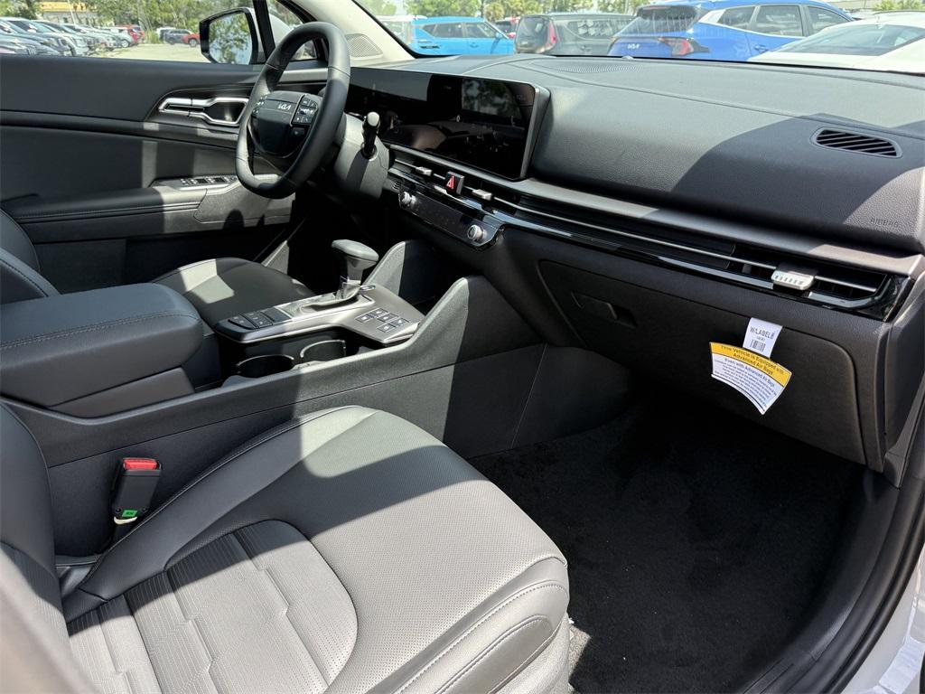 new 2026 Kia Sportage car, priced at $38,660