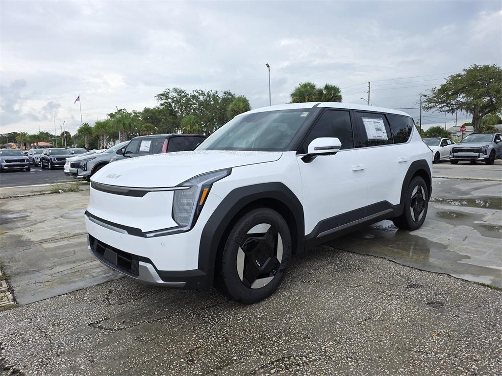 new 2026 Kia EV9 car, priced at $54,835