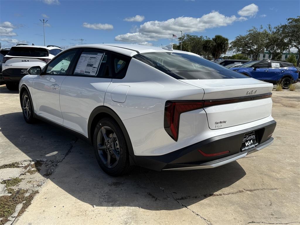 new 2025 Kia K4 car, priced at $24,655