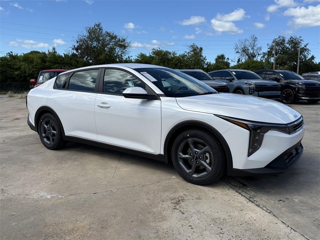 new 2025 Kia K4 car, priced at $24,655