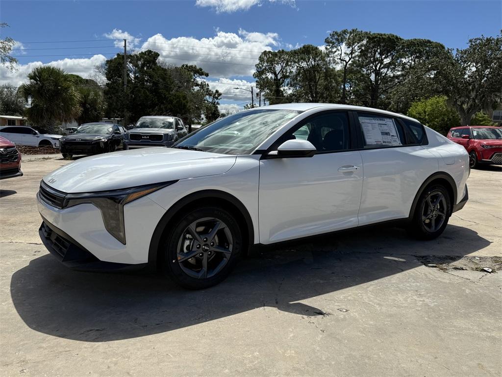 new 2025 Kia K4 car, priced at $24,655