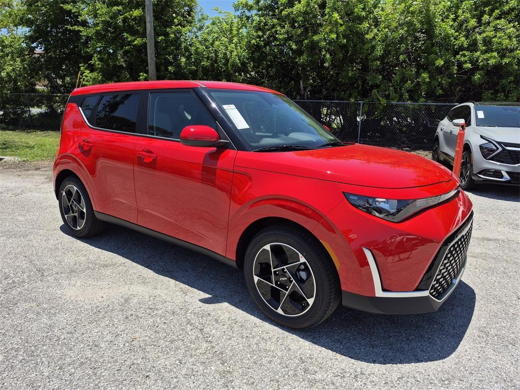 new 2025 Kia Soul car, priced at $22,985
