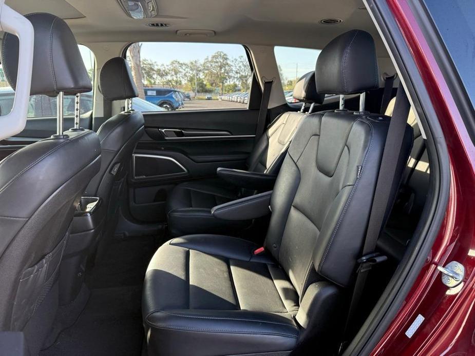 used 2023 Kia Telluride car, priced at $31,471