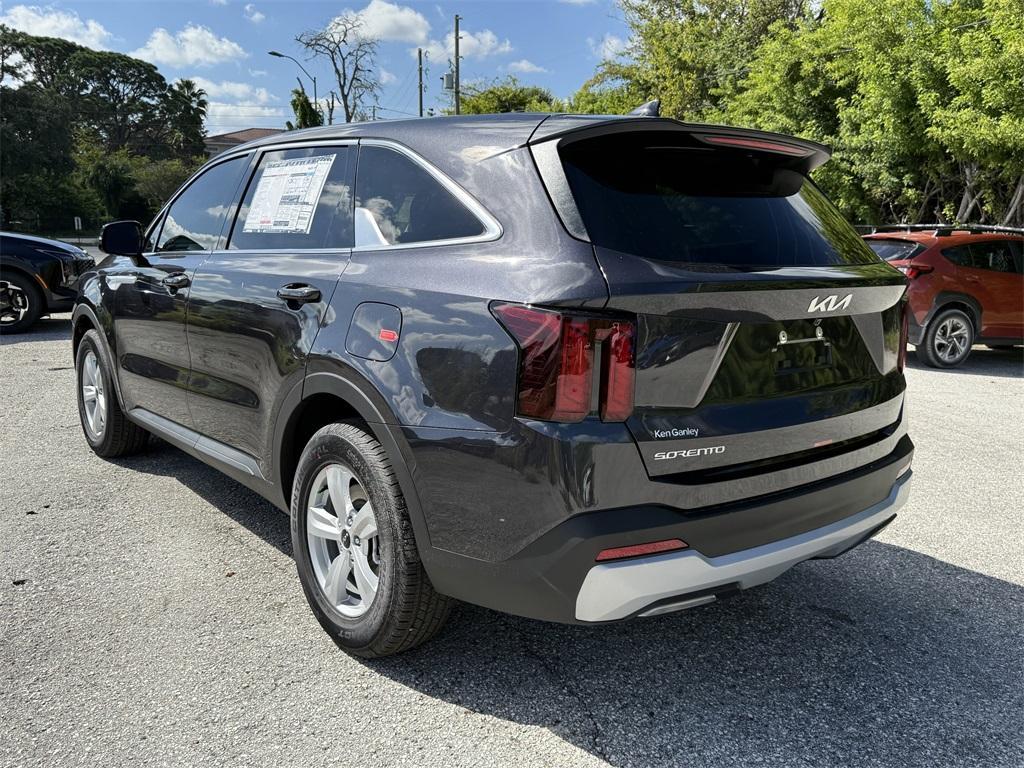 new 2026 Kia Sorento car, priced at $30,680
