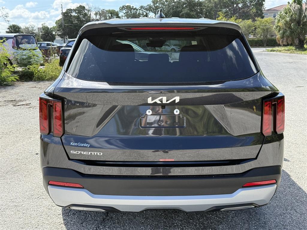 new 2026 Kia Sorento car, priced at $30,680