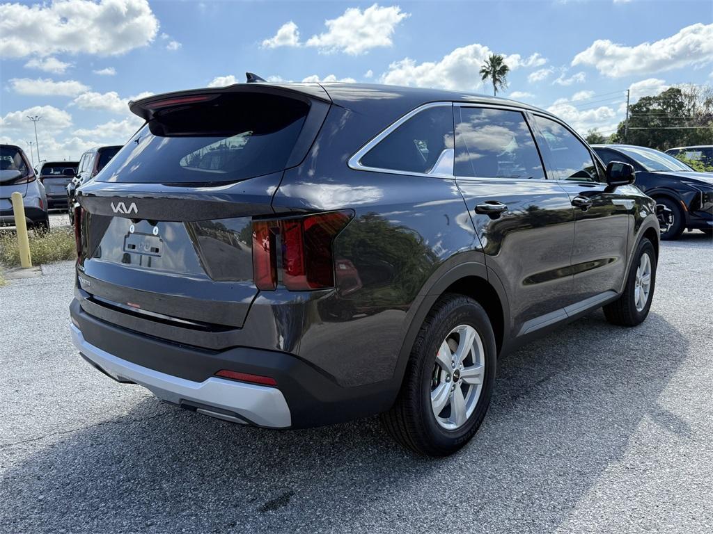 new 2026 Kia Sorento car, priced at $30,680