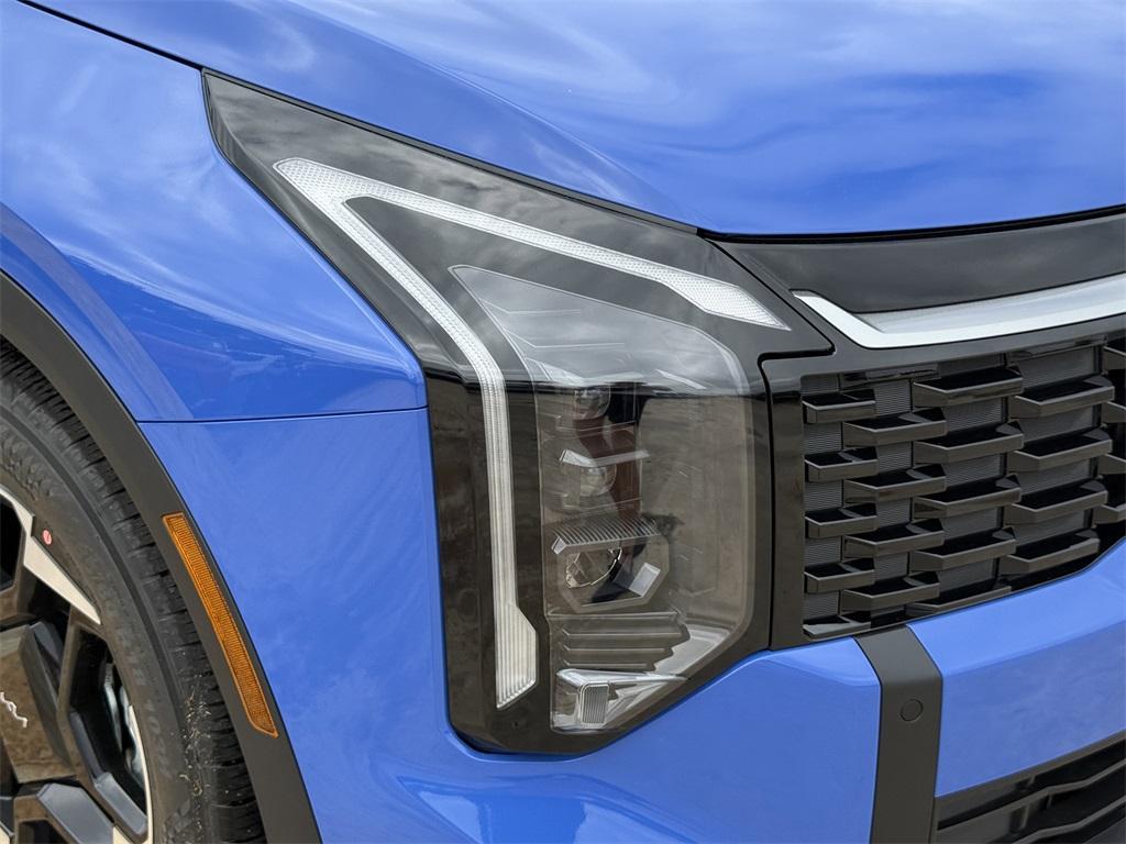 new 2026 Kia Sportage car, priced at $27,908