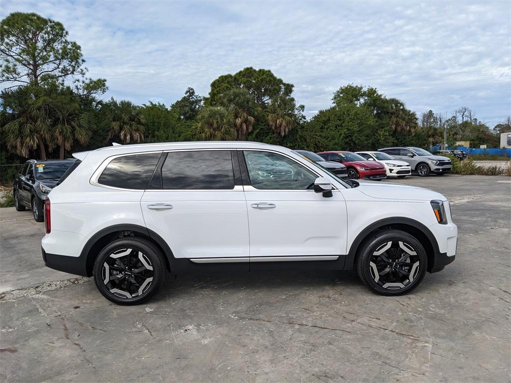 used 2023 Kia Telluride car, priced at $29,292