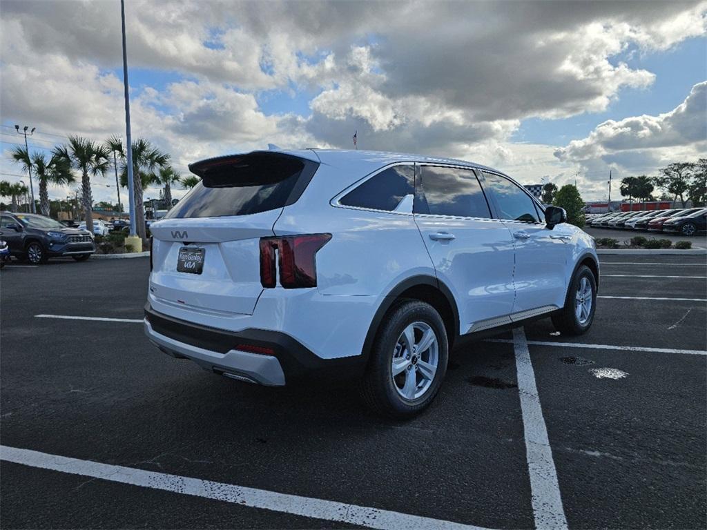 new 2025 Kia Sorento car, priced at $34,085