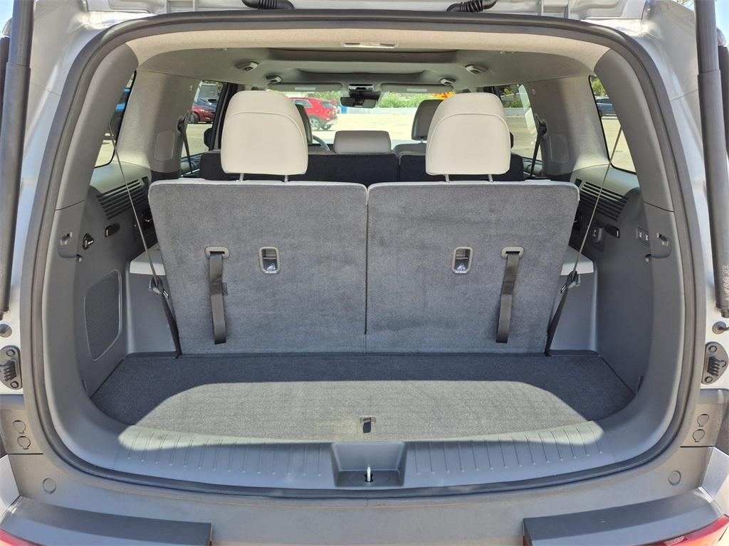 used 2024 Hyundai Santa Fe car, priced at $33,903