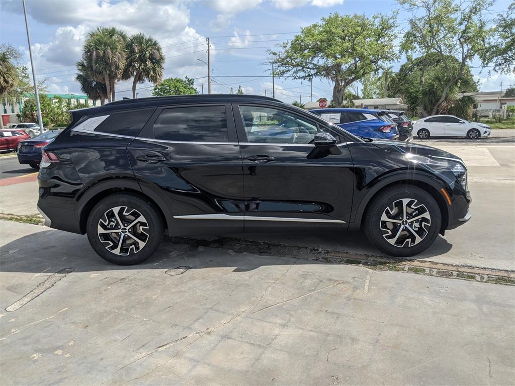 new 2025 Kia Sportage car, priced at $31,060