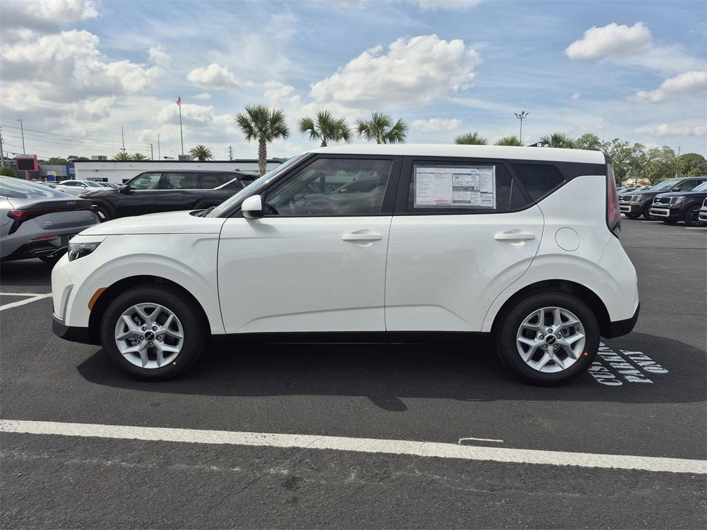new 2025 Kia Soul car, priced at $22,605