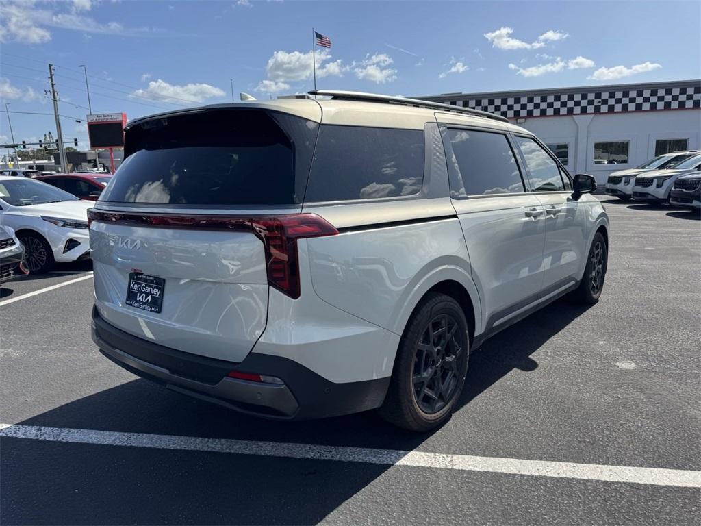 new 2025 Kia Carnival car, priced at $54,760