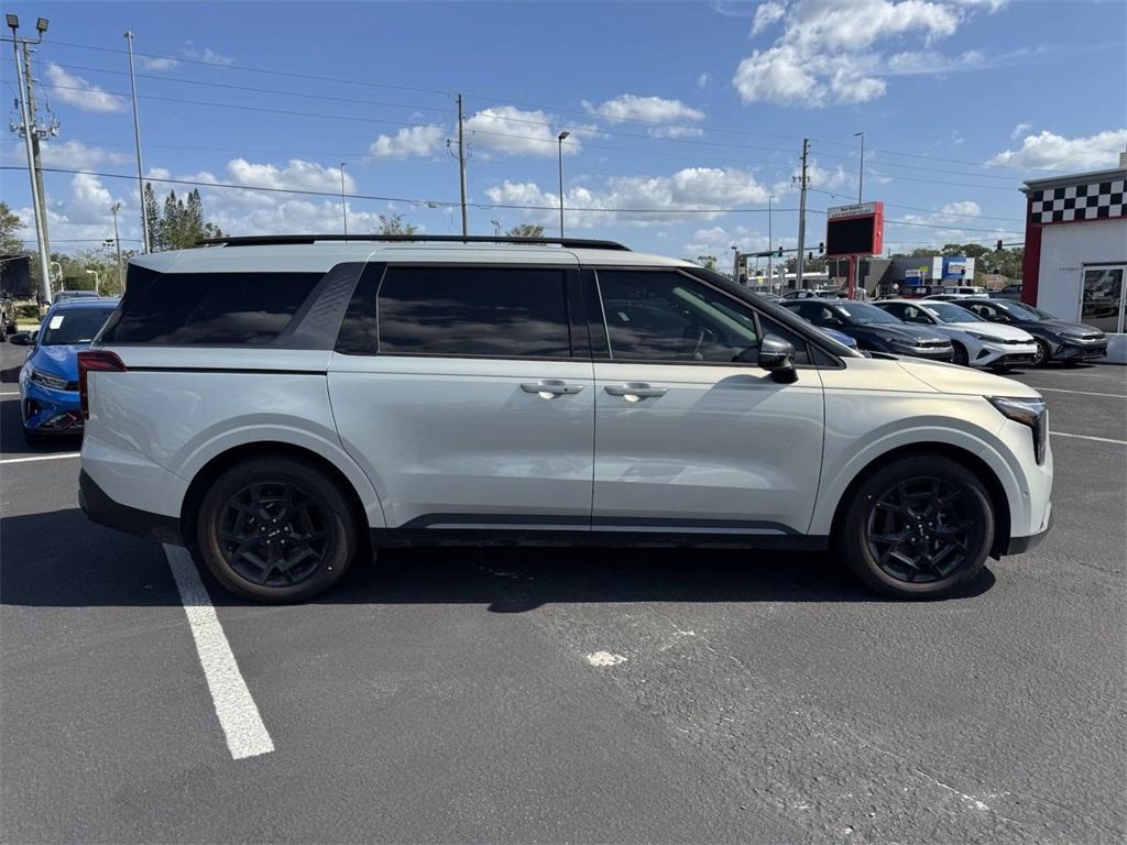 new 2025 Kia Carnival car, priced at $54,760