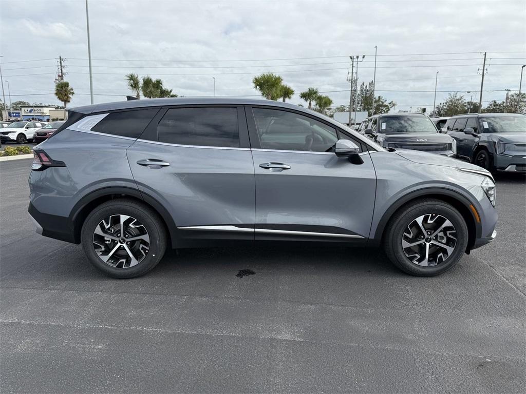 new 2025 Kia Sportage car, priced at $31,060