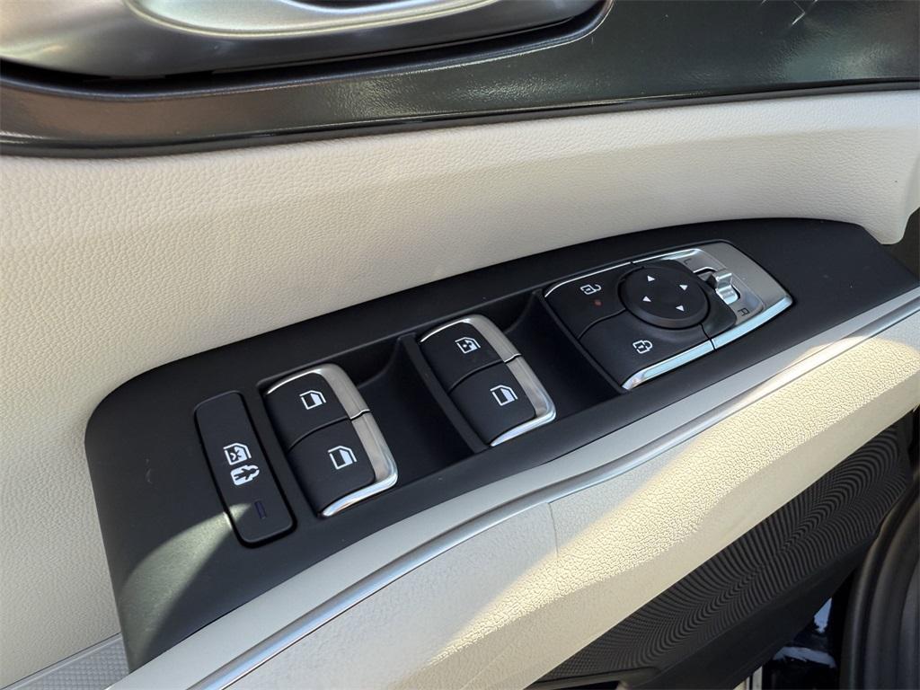 new 2025 Kia Sorento car, priced at $35,860