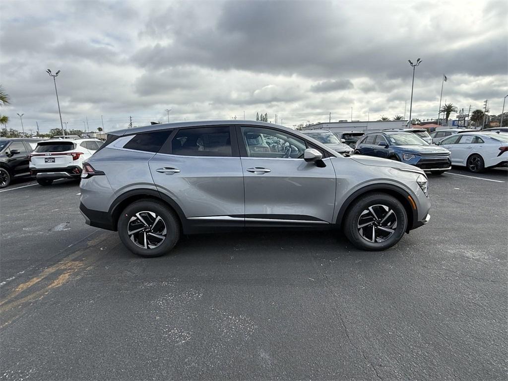 new 2025 Kia Sportage Hybrid car, priced at $30,140