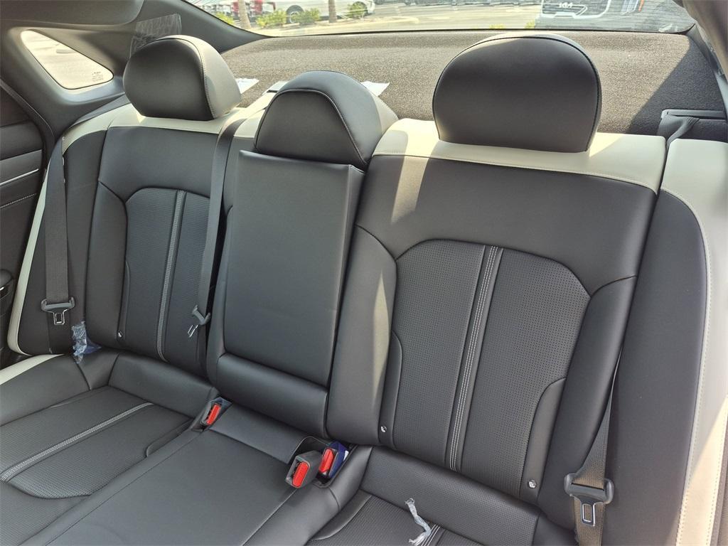 new 2025 Kia K5 car, priced at $29,510
