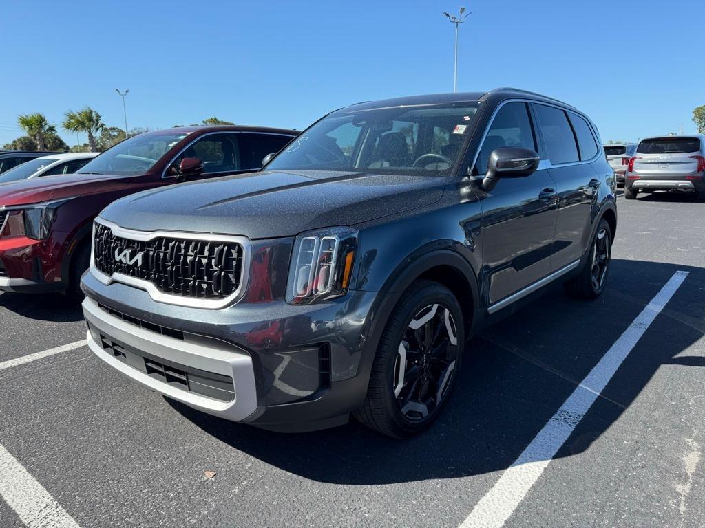 used 2024 Kia Telluride car, priced at $36,481