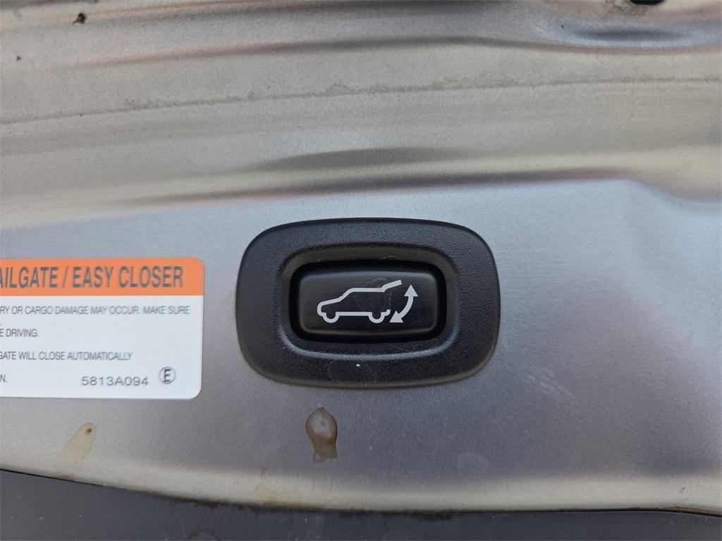 used 2020 Mitsubishi Outlander car, priced at $13,392