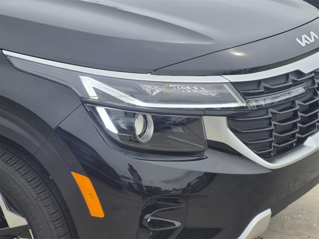 new 2025 Kia Seltos car, priced at $28,256