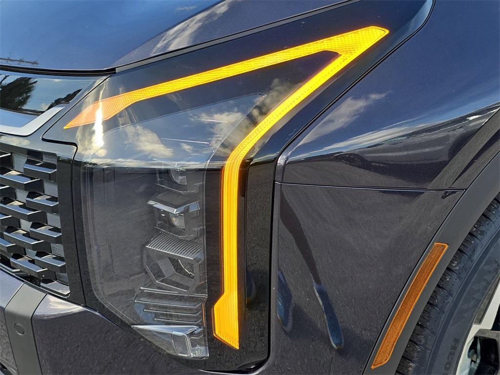 new 2026 Kia Sportage car, priced at $31,001