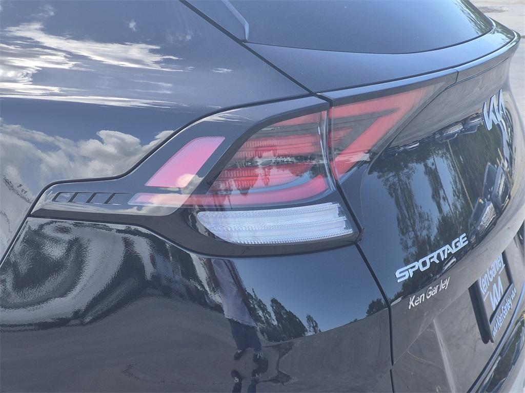 new 2025 Kia Sportage car, priced at $34,560