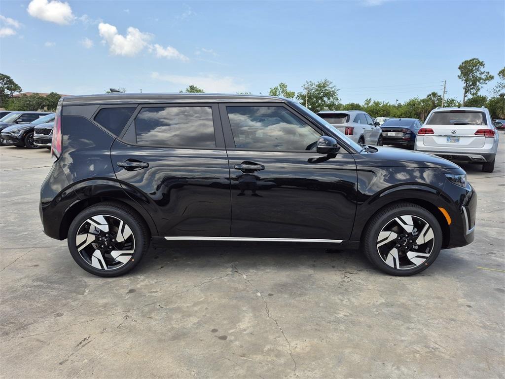 new 2025 Kia Soul car, priced at $25,705