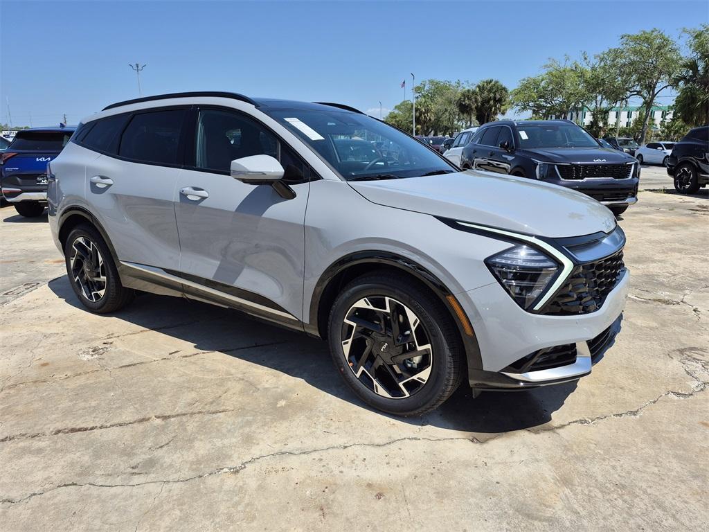 new 2025 Kia Sportage car, priced at $35,405