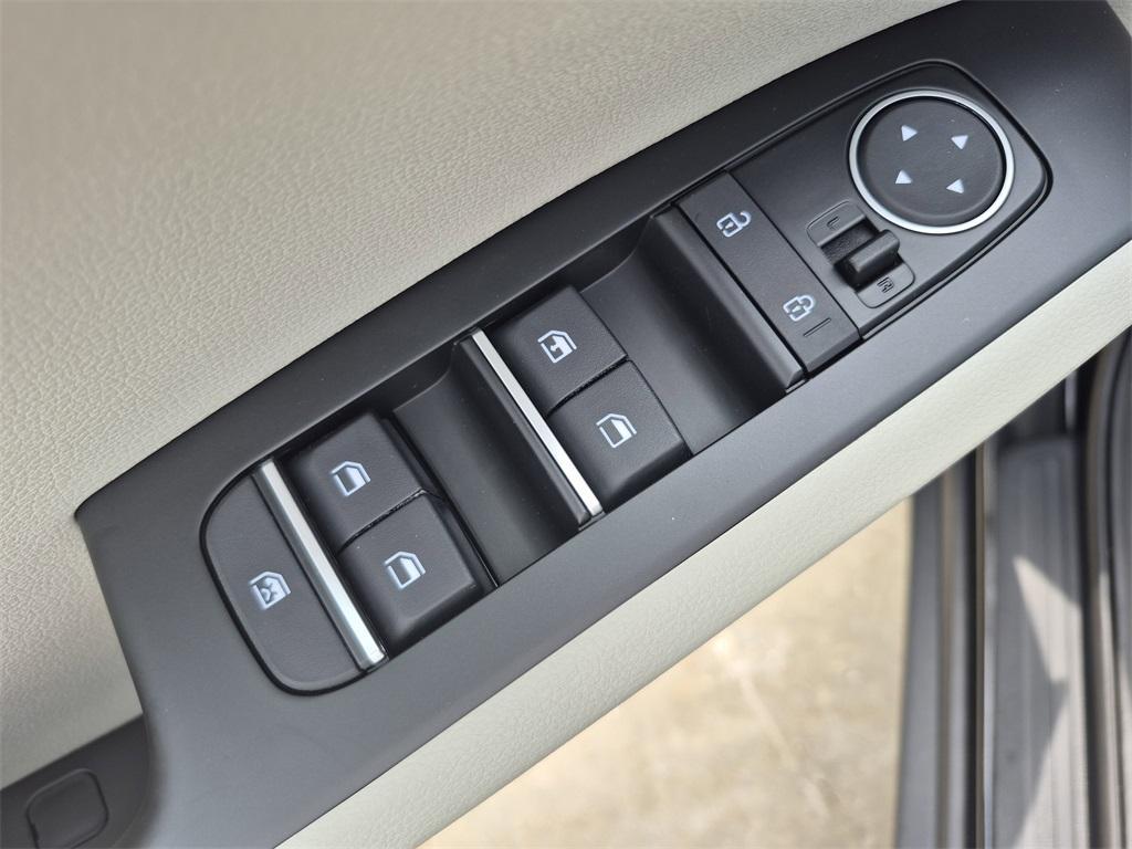 new 2025 Kia Soul car, priced at $22,105