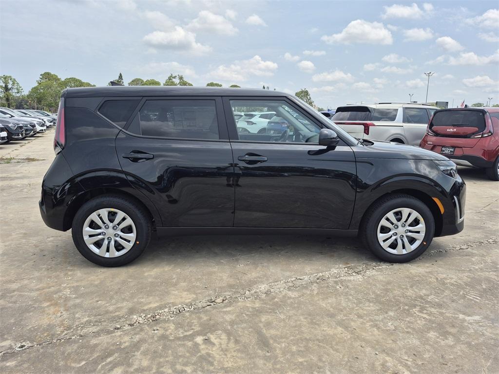 new 2025 Kia Soul car, priced at $22,105